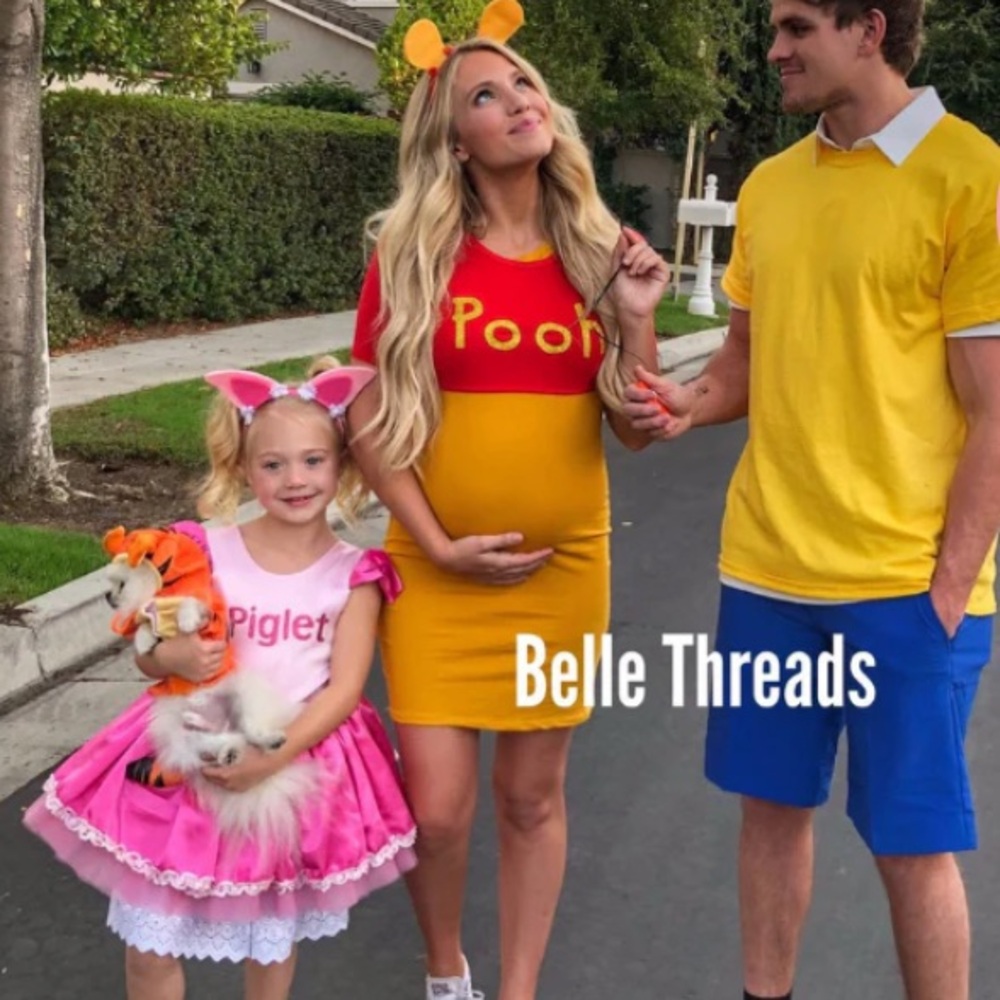 Women’s Maternity Halloween Costume / Winnie the Pooh